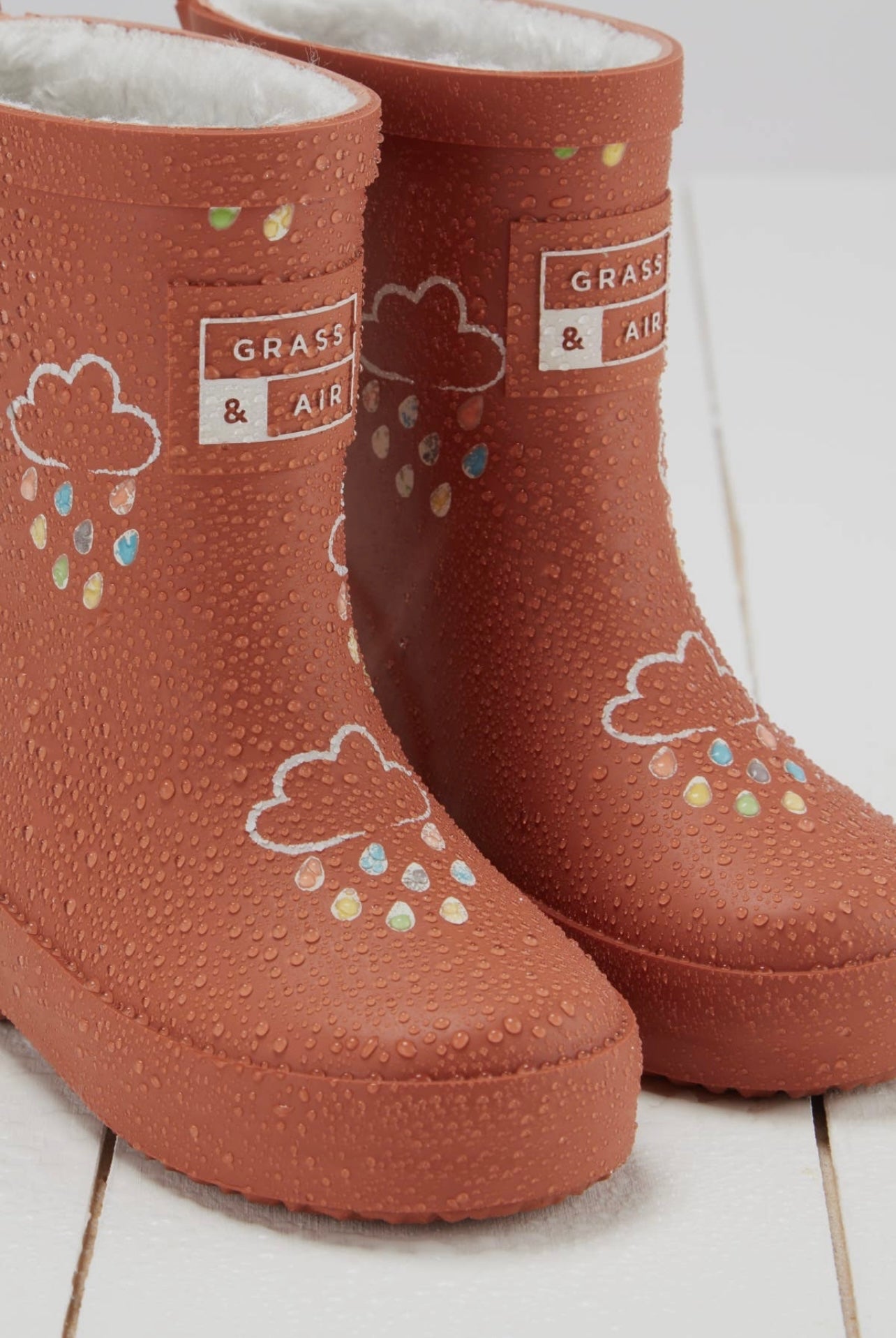 Colour Changing Wellies in Burnt Orange