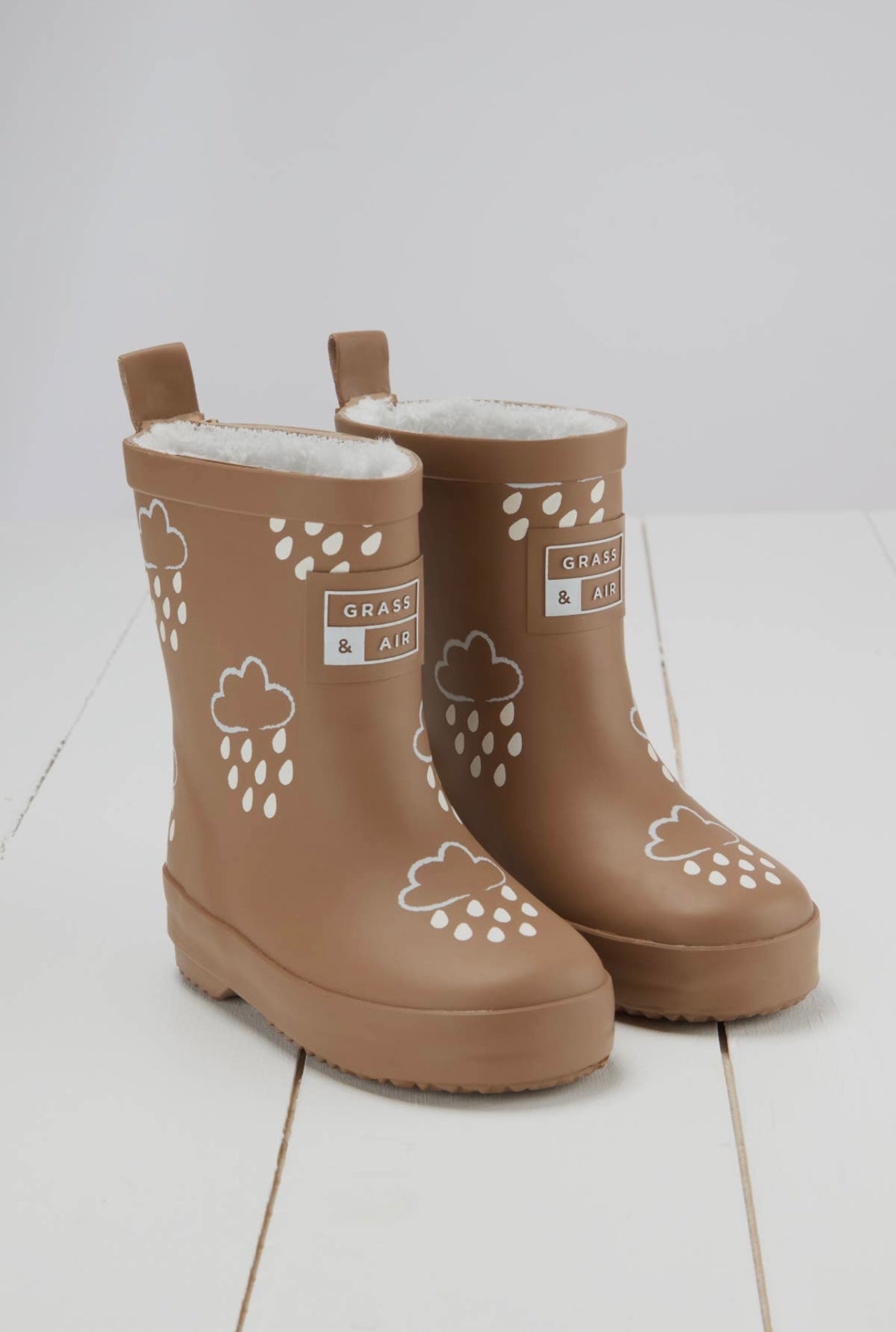 Colour Changing Wellies in Fudge Brown