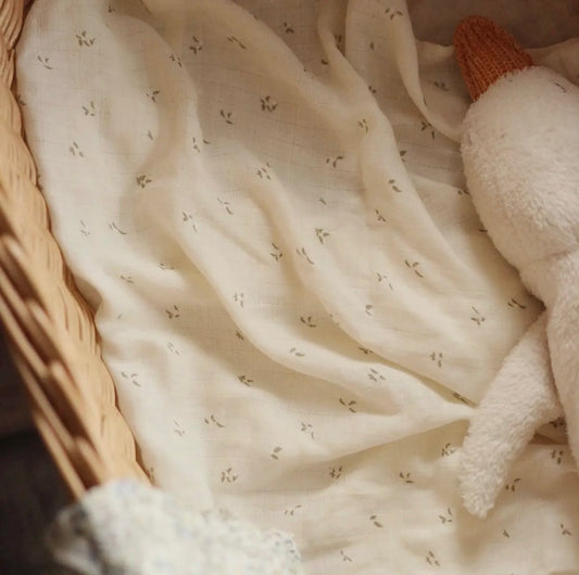 Organic Muslin Swaddle - Nettle Scatter