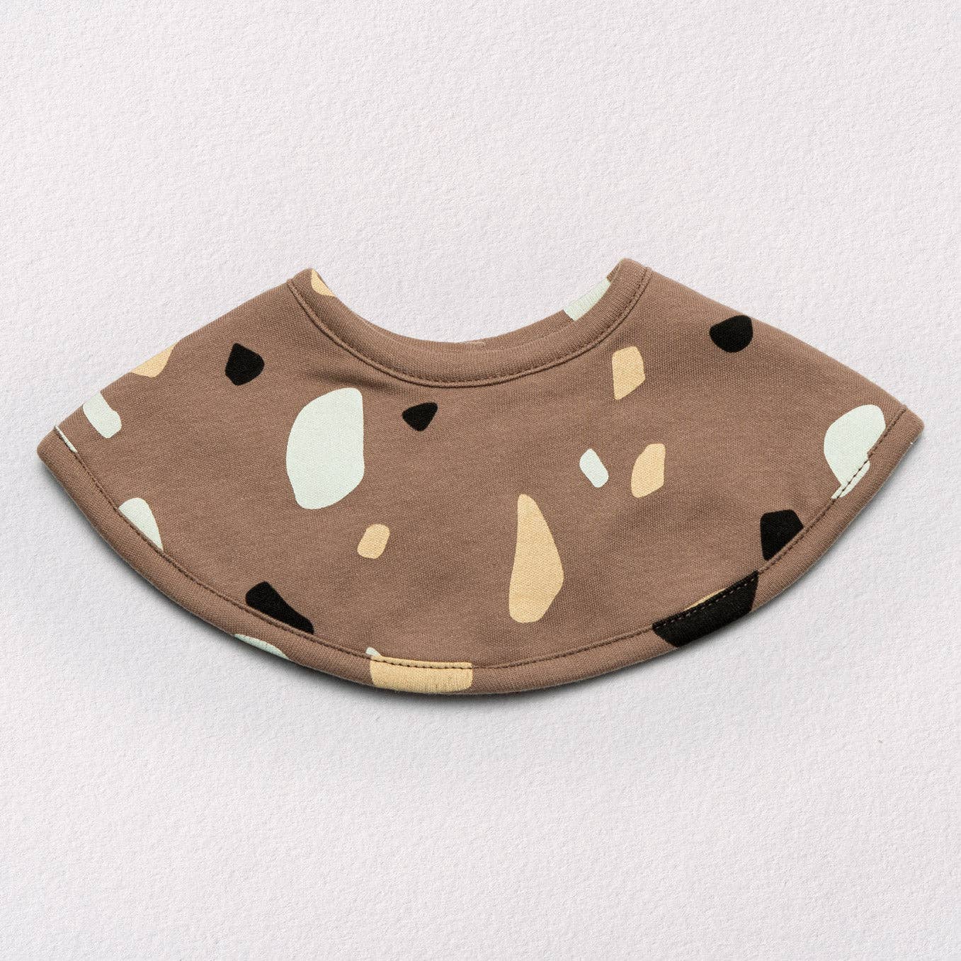 Moka Pebble Bib