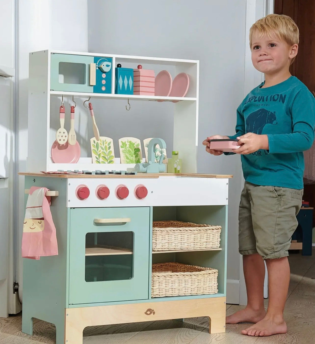 Tender Leaf - Kitchen Range